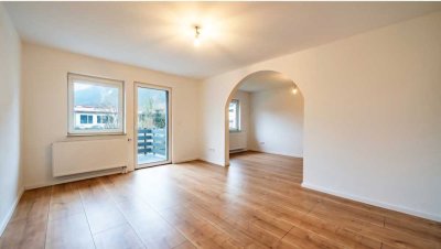Licht, Ruhe, Komfort- 3 bis 4 Zimmer-Traumwohnung mit Stellplatz