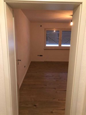 Helle Maisonette Wohnung mit Terrasse und Balkon