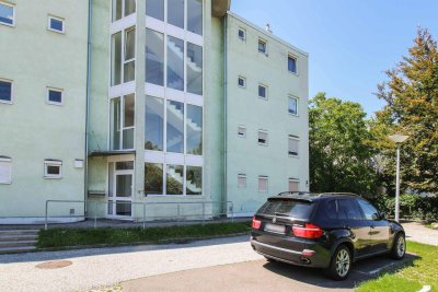 Schöne, charmante und helle Wohnung inkl. Parkplatz, sofort beziehbar, zentrale Stadtlage