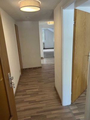 Charmante 2 Zimmer Wohnung in  78132 Hornberg zu Vermieten