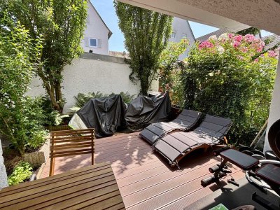 **Zur Eigennutzung oder als Kapitalanlage - Gepflegtes MFH in TOP Lage von Stuttgart-Stammheim**