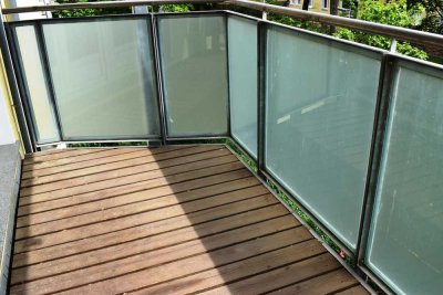 Beliebte Lage nahe Perelsplatz! 
Vermietet: Schöne Whg., 
BK mit Südsonne,