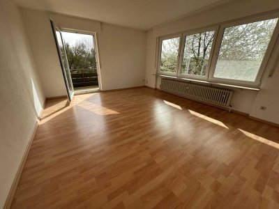 100 m² WOHNFLÄCHE MIT GARAGE UND ZWEI STELLPLÄTZEN