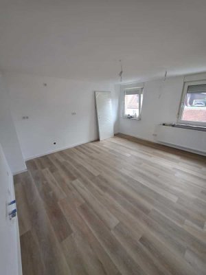 Erstbezug nach Kernsanierung – großzügige 4-Zimmer-Wohnung