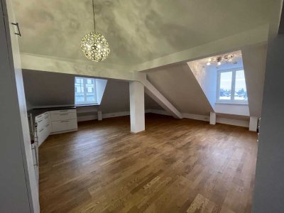 3 Zimmer Wohnung mit atemberaubender 40m²  Dachterrasse