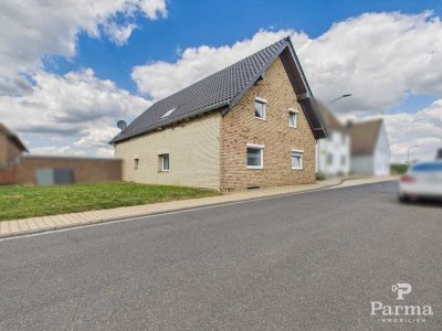 Teilsaniertes Mehrparteienhaus mit Potenzial in Hürtgenwald-Brandenberg