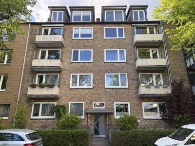 Charmante Dachgeschosswohnung in zentraler ruhiger Lage