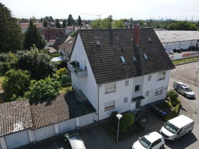 Helle 2-ZKB Wohnung mit Küche und Balkon in Neu-Edingen