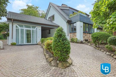 Herrschaftliche Villa in zweiter Reihe an der Kieler Förde - Ein Juwel in Kitzeberg