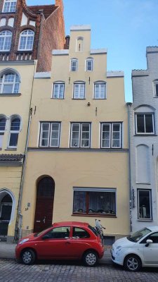 4-Zimmer-Erdgeschosswohnung im historischen Altstadthaus