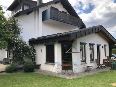 Doppelhaushälfte mit schönem Garten in ruhiger Lage in Stegen