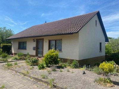 Einfamilienhaus mit 2 trennbaren Wohnbereichen und großem Garten