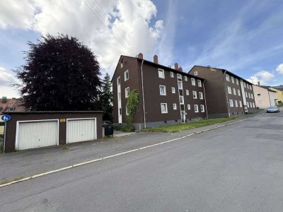 Mehrfamilienwohnhaus mit 6 Wohneinheiten, Doppelgarage & viel Potenzial in guter Lage zu verkaufen