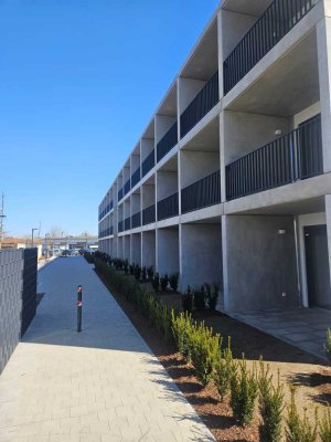 Möbliertes 1-Zimmer-Apartment mit Terrasse – Neubau in Augsburg-Lechhausen