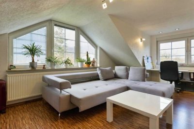 Vielseitiges Zweifamilienhaus mit hochwertiger Ausstattung in idyllischer Lage