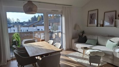 Neue 2-Zimmer Dachgeschosswohnung mit Balkon und Aufzug