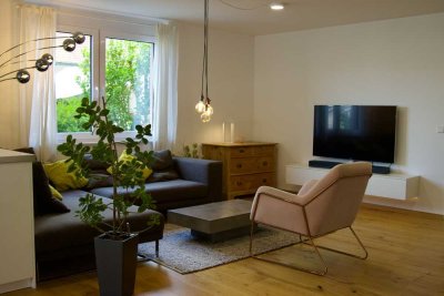 Wunderschöne helle 3,5-Zimmer-Wohnung mit gehobener Innenausstattung & Südwest-Terrasse ins Grüne