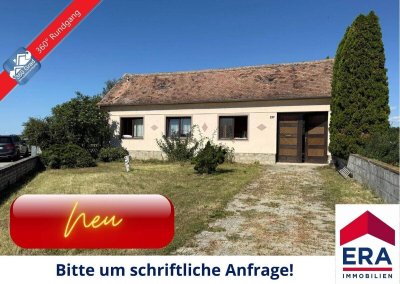 RESERVIERT: 2034 Großharras - Idyllisches Bauernhaus mit großem Garten und Nebengebäuden