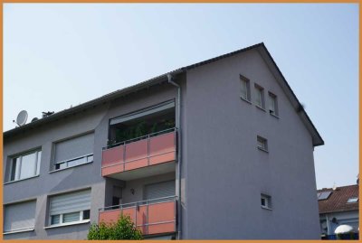 Ihre Kapitalanlage: 4-Zimmer-Dachgeschosswohnung mit Garage und Stellplatz in guter Lage!