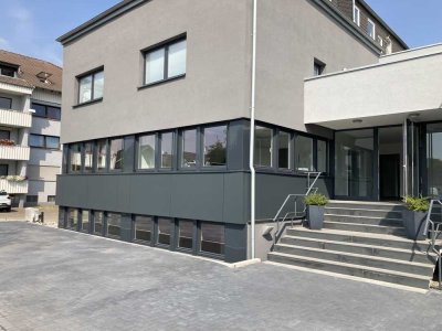 Schöne 3-Zimmer Dachgeschosswohnung in Holzwickede mit Dachterrasse