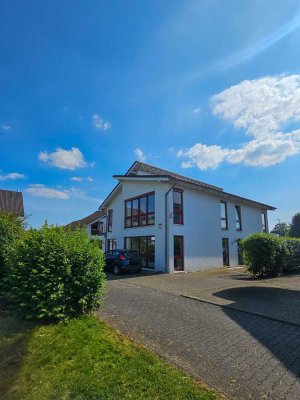 Großzügige und lichtdurchflute Immobilie mit viel Potenzial in 53604 Bad Honnef - Rottbi