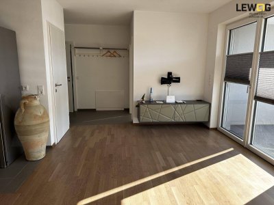 Neuwertige Wohnung nähe Pichlinger See - top möbliert