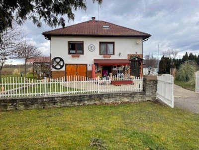 Schönes, gepflegtes Einfamilienhaus in Ruhelage im Grünen!