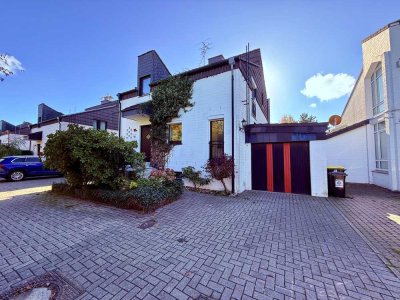 Außergewöhnliches Doppelhaus in Split-Level-Architektur- offene Ebenen, helle Räume und hoher Woh