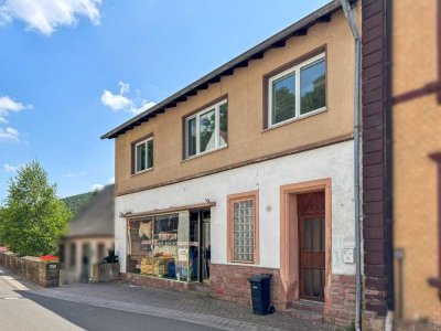 Wohnen und Arbeiten unter einem Dach: Charmantes Reihenmittelhaus in Altleiningen