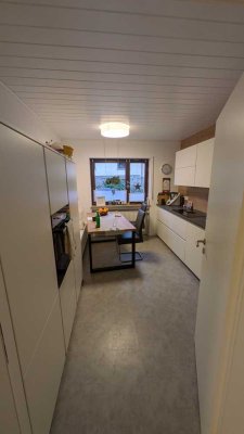 Geräumige 5-Zimmer-Wohnung mit Balkon in Eitelborn