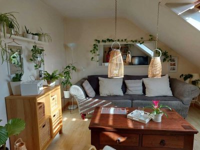Schöne und gepflegte 2,5-Raum-Dachgeschosswohnung in Essen