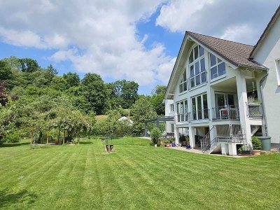 Traumhafte Maisonettewohnung in Gummersbach – stadtnaher Wohnort in kleinem Idyll!