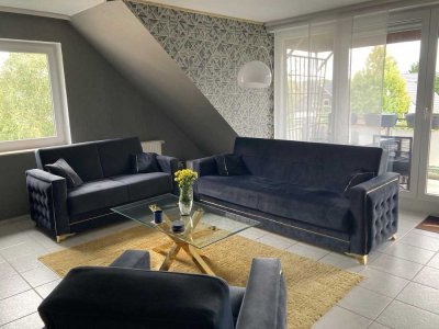 [Nov.-Jul. 26] Vollmöblierte Maisonette-Wohnung (4ZK2B) + Stellplatz, Balkon inkl Strom/Gas/Internet