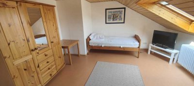 2 Zimmer DG Wohnung WG geeignet in KA -Knielingen