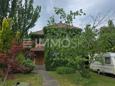 Wohlfühloase für Familien – Haus mit Garten, Kamin und Charme