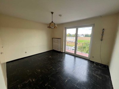 WG-Zimmer (plus großzügigen Wohnbereich) in einem Haus in München-Untermenzing