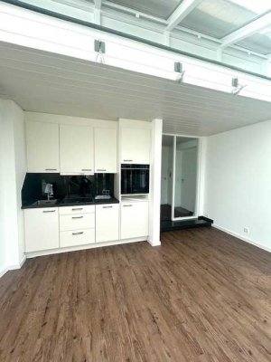 Luxusappartement im modernisierten Altbau von 1862 / vollst. renoviert mit EBK!