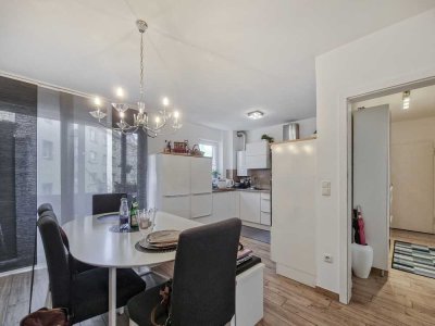 hochwertig sanierte 4 Zimmer Wohnung mit Balkon in Duisburg Hochfeld