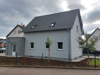 Einfamilienhaus mit 4 Zimmern und gehobener Ausstattung für Erstbezug in Neckarsulm