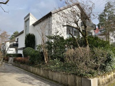 Sillenbuch Großzügige, helle 2,5 Zimmer-Wohnung mit Einbauküche, Balkon in kleiner Wohneinheit