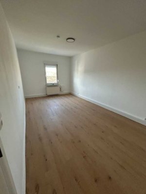 Neugründung: 3-er WG mit Wohnzimmer nach Sanierung