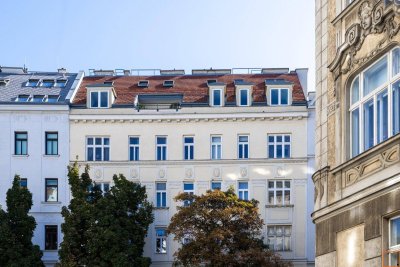 Dachgeschoßwohnung mit eingeschnittener Terrasse, vier Schlafzimmern und schönem Fernblick