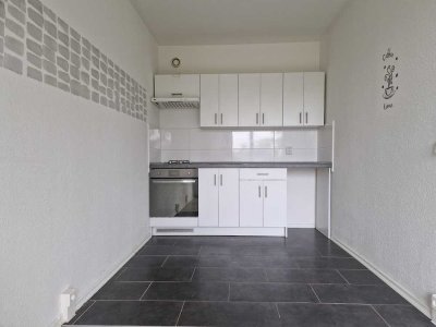 Wohnen mit Stil: Charmantes Apartment mit Einbauküche und großzügigem Balkon