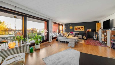 Top gepflegte Dachterrassenwohnung mit Aufzug, Einbauküche und Tiefgarage