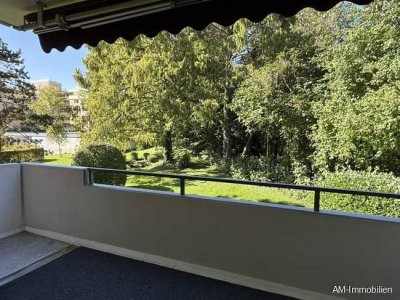 Blick ins Grüne und absolute Ruhe! Sehr gepflegte 3-Zimmer-ETW mit Balkon!