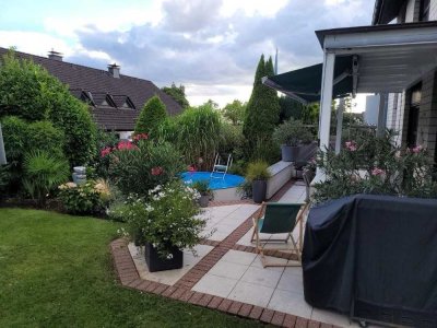 Haus im Haus mit Garten und Pool