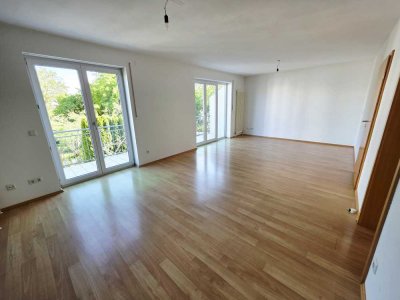 Stilvolle 4-Zimmer-Maisonette-Wohnung mit Balkon in Aichach