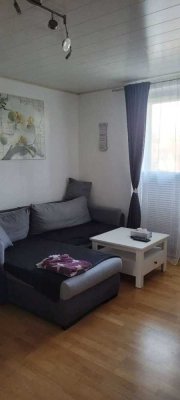Ansprechende und vollständig renovierte 2-Raum-Wohnung mit EBK in Cadolzburg