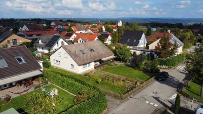 Großzügiges Wohnhaus mit sonnigem Garten und viel Raum für neue Ideen