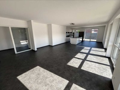 Neuwertige 4-Zimmer Erdgeschosswohnung in Rheine mit Garage